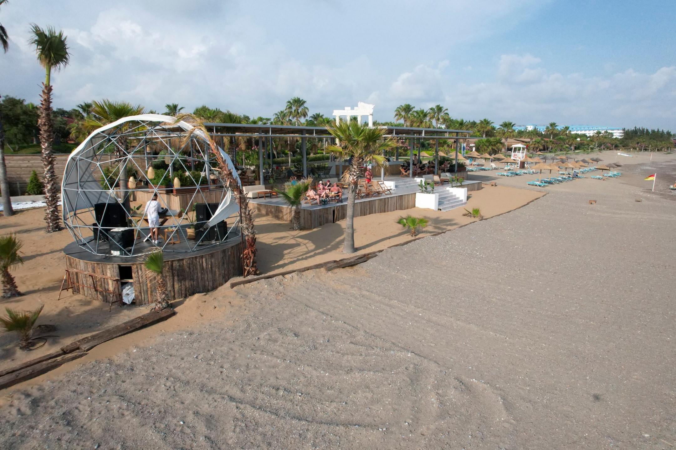 Flora Garden Beach — 2