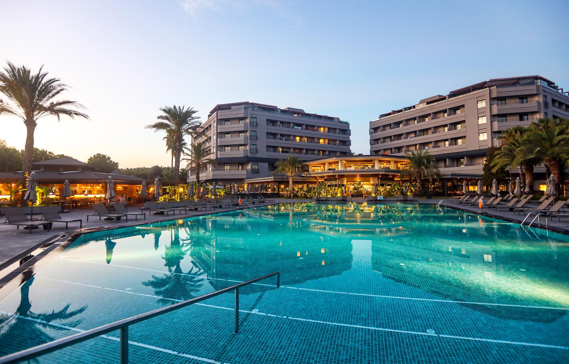 Miramare Beach Hotel — 1