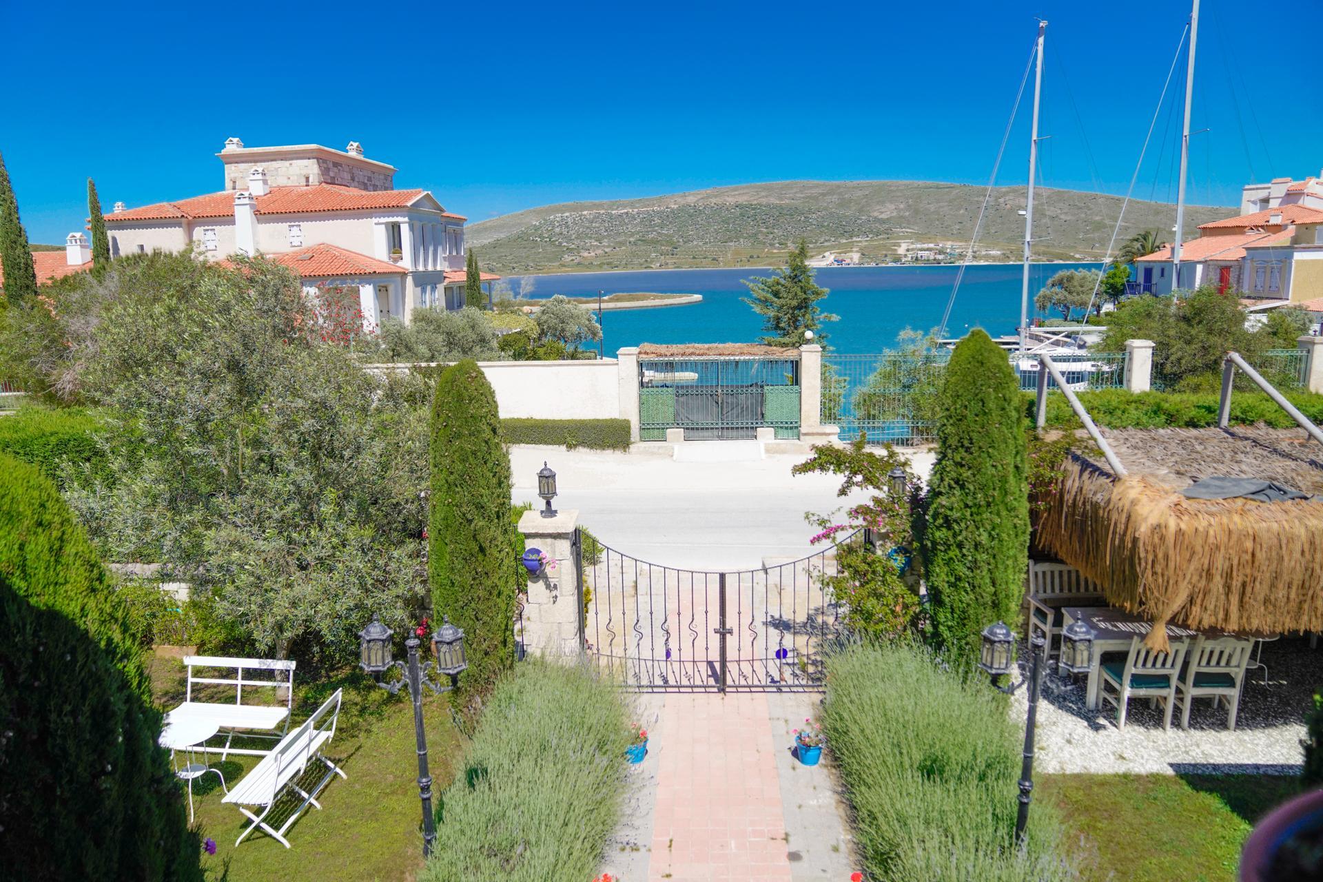 Alaçatı Marina Palace — 10