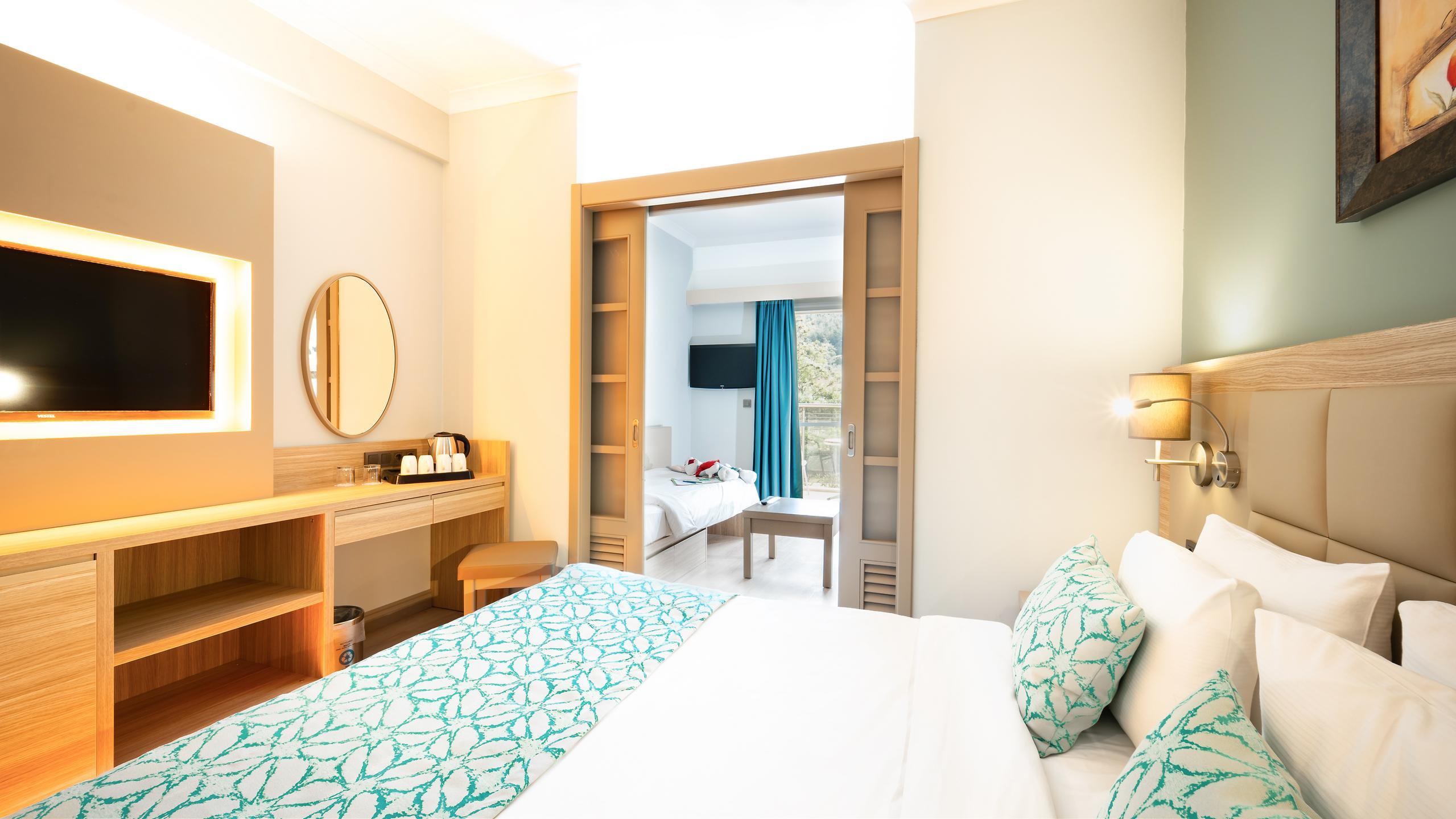 Aqua Fantasy Aquapark Hotel Spa — 2