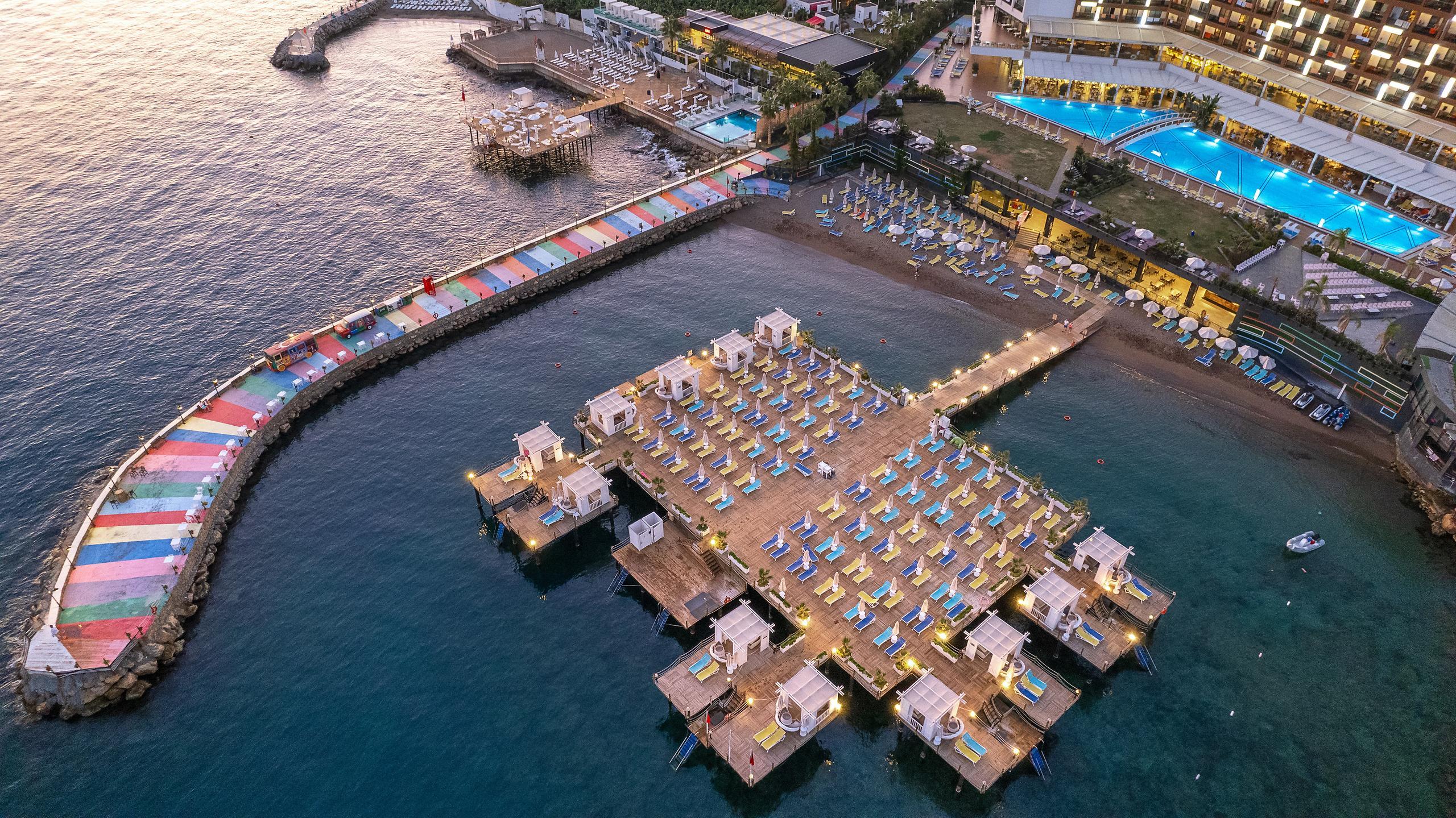 Sirius Deluxe Hotel — 10