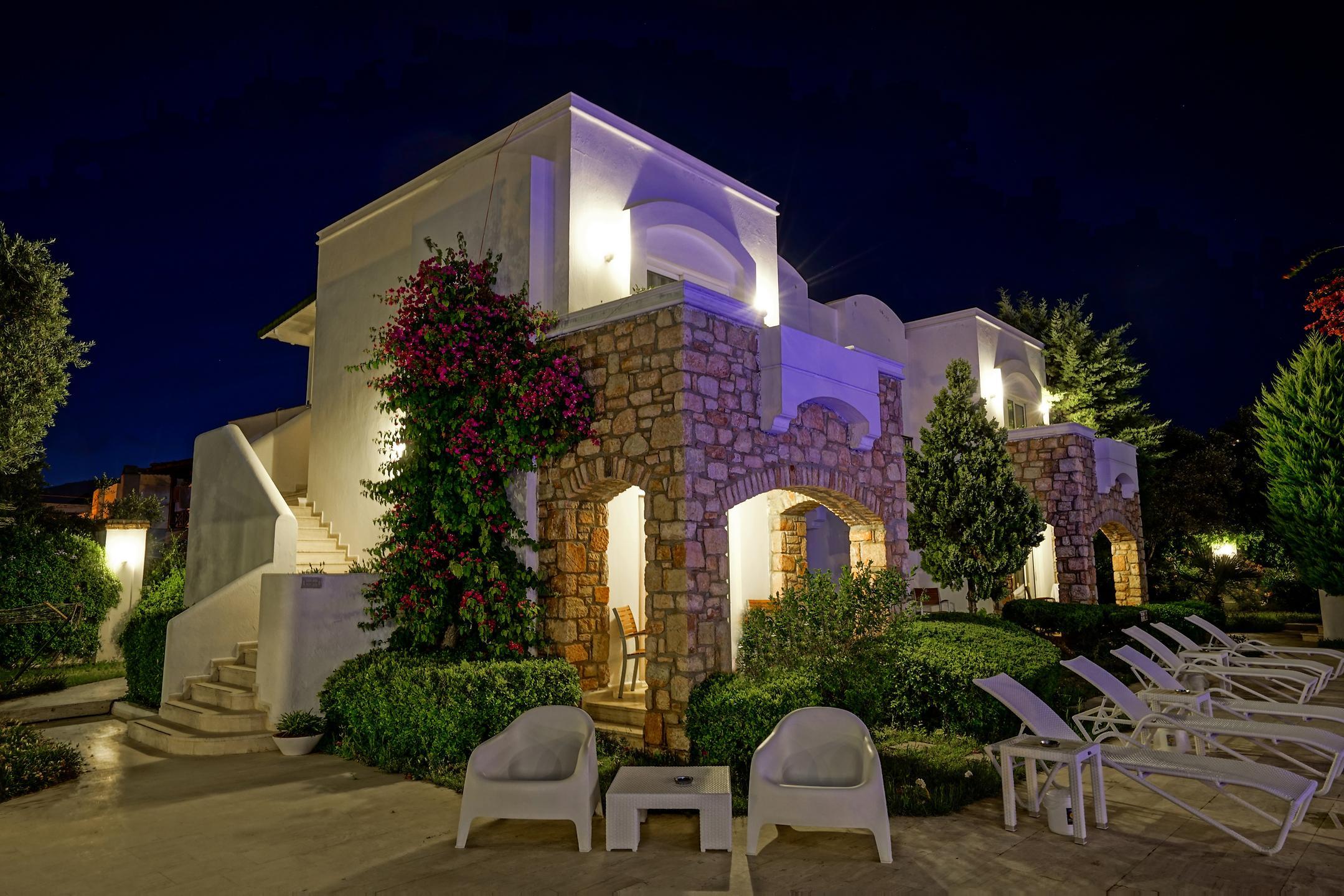 Costa Sarıyaz — 7