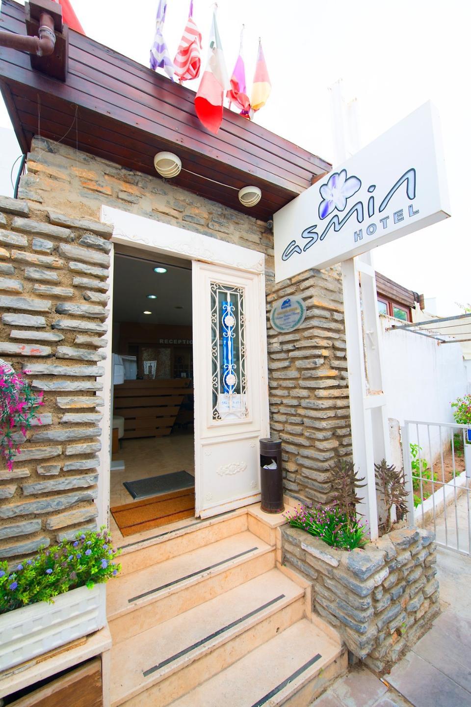 Costa Asmin — 7