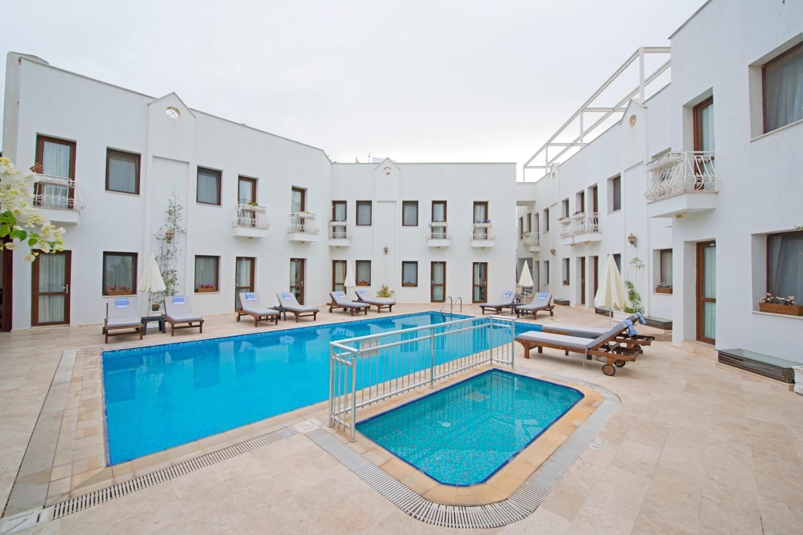 Costa Asmin — 5