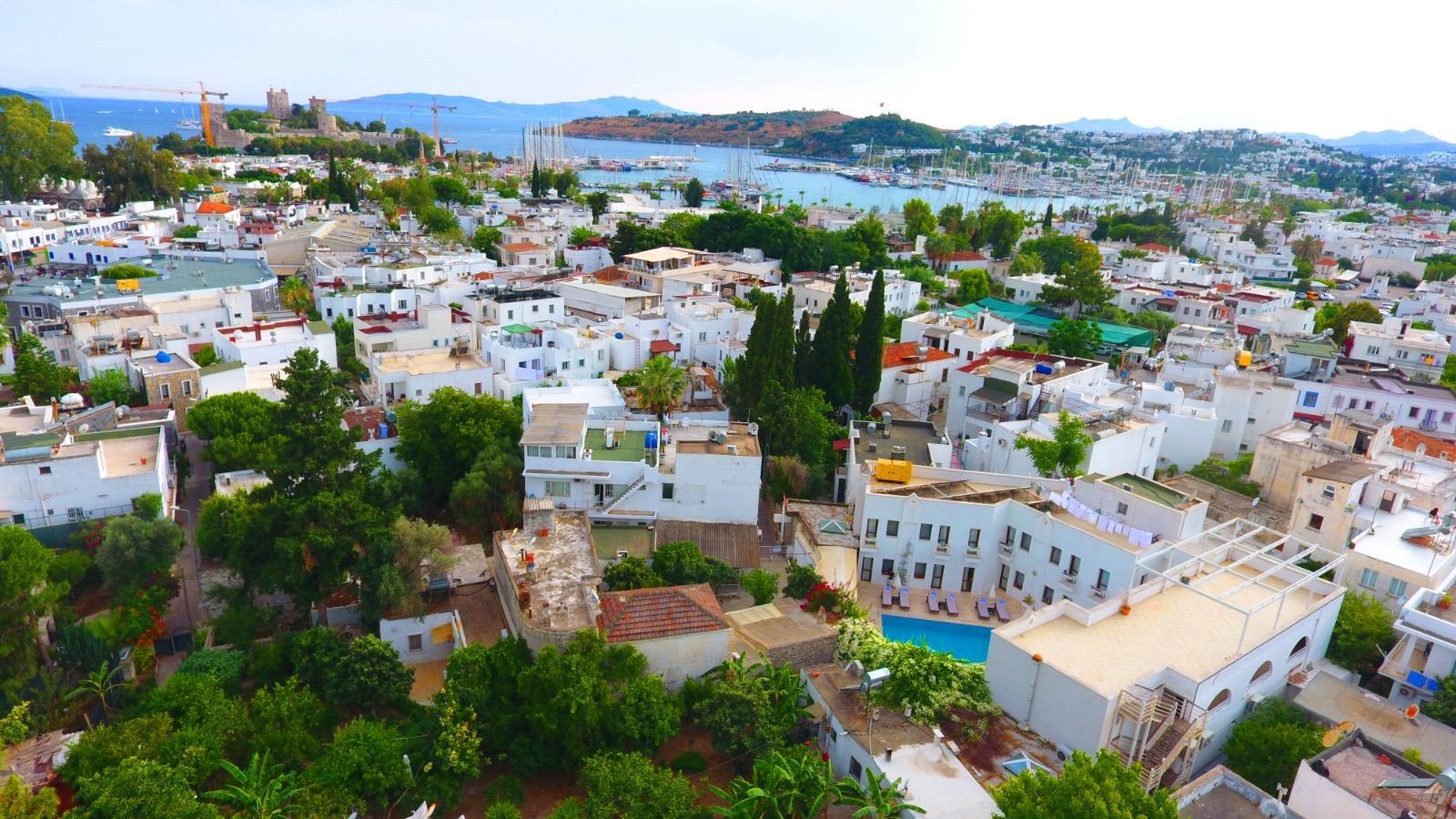 Costa Asmin — 9
