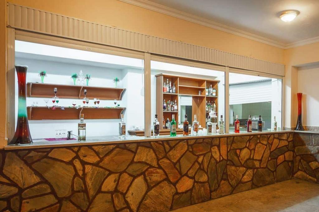 Larissa Inn Hotel — 7