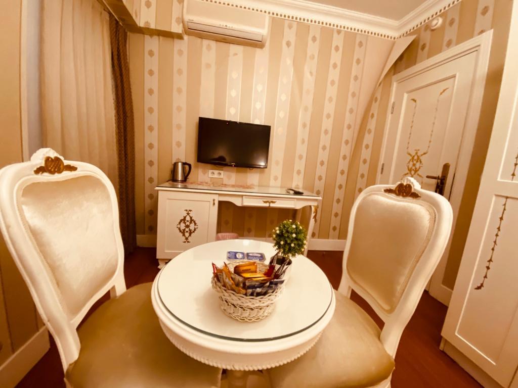 Alyon Hotel Taksim — 4
