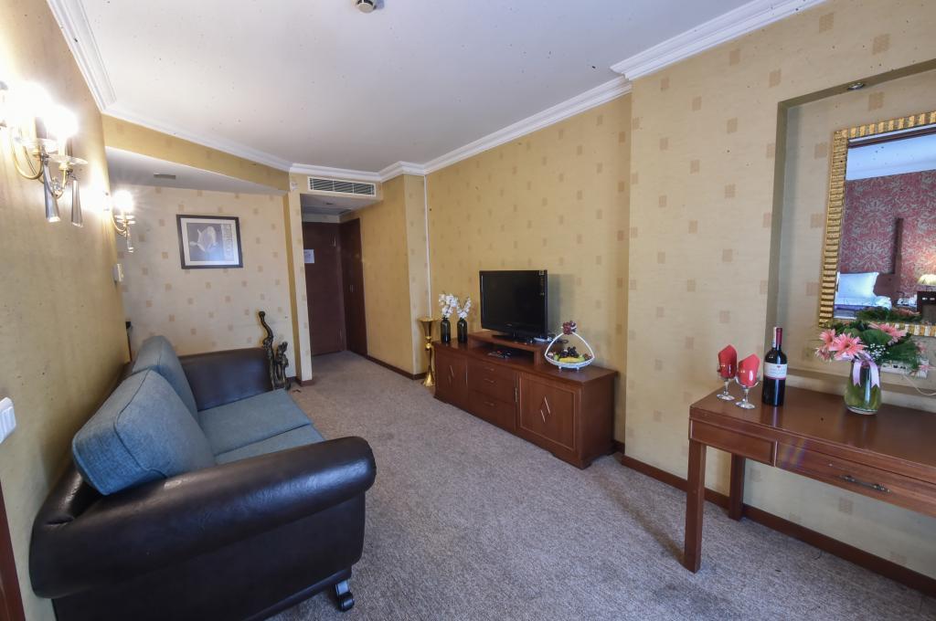 Midas Hotel — 8