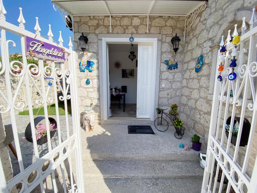 Fatma Hanım Konağı Alaçatı — 2