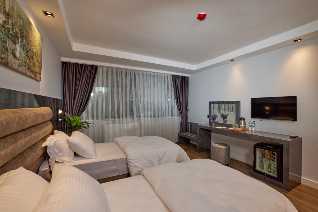 The Bold Hotel — 9