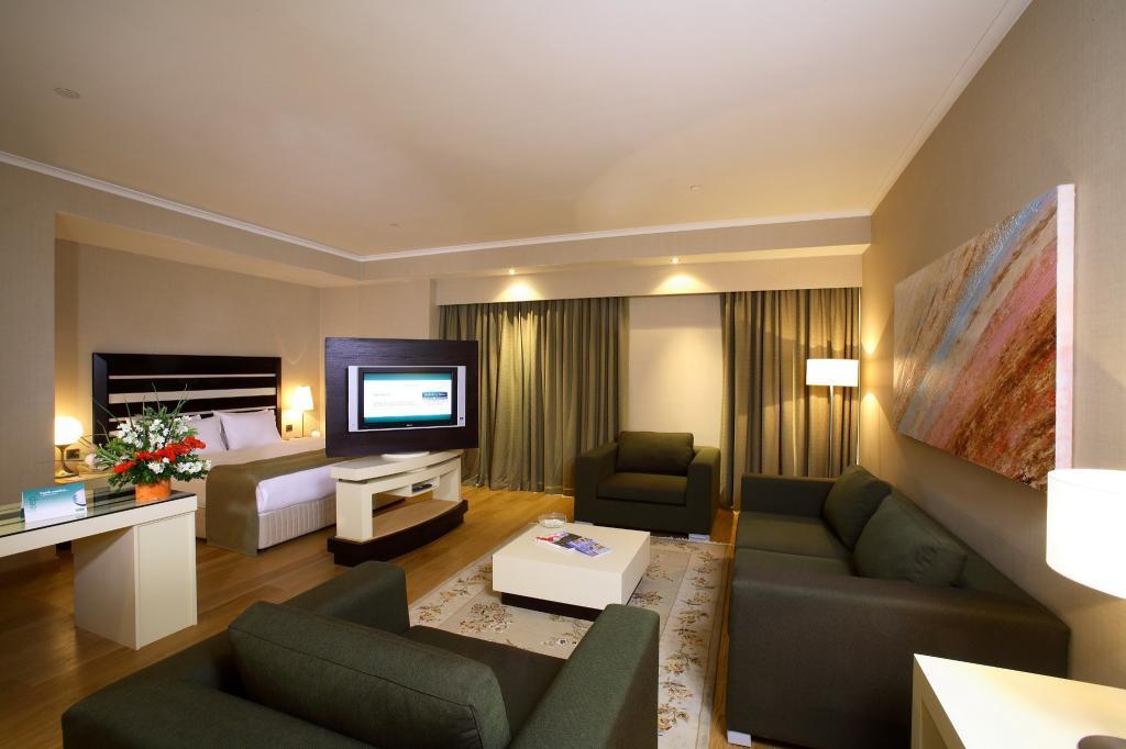Adm Grand Hotel — 8