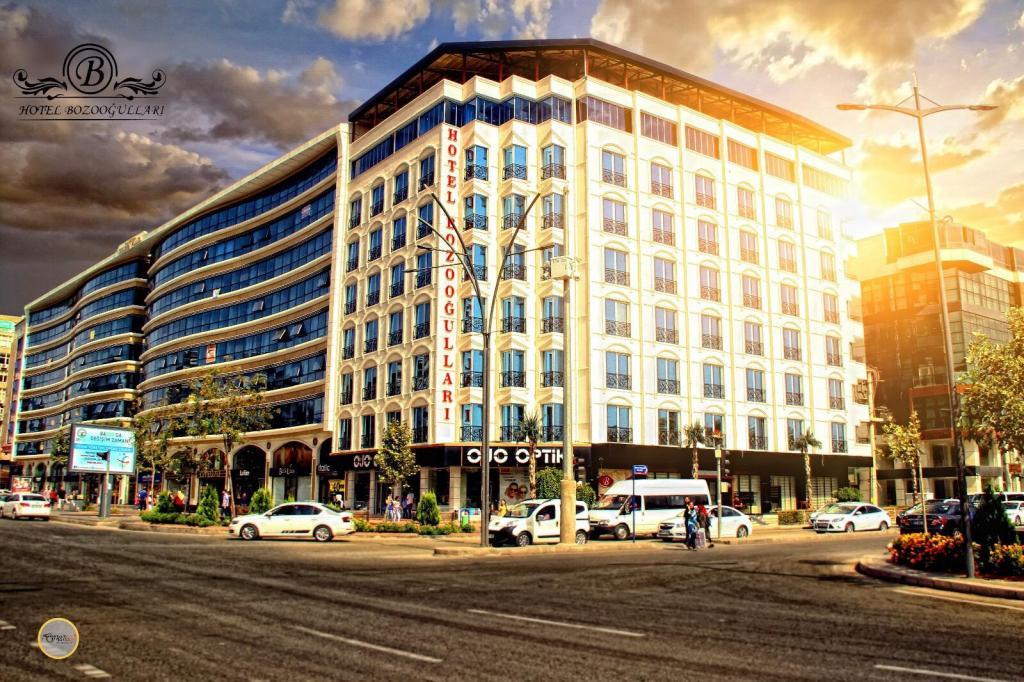 Bozooğulları Otel — 1