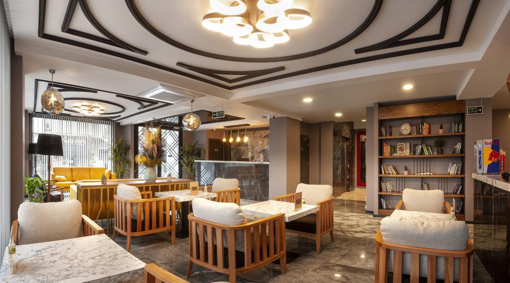 Bossuite Hotel Business — 2