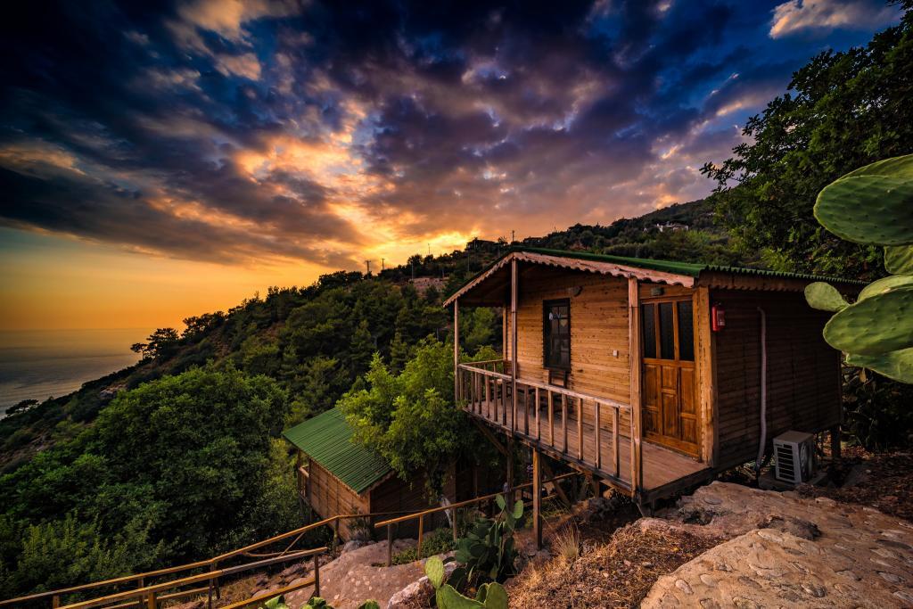 Full Moon Camp Bungalow — 7