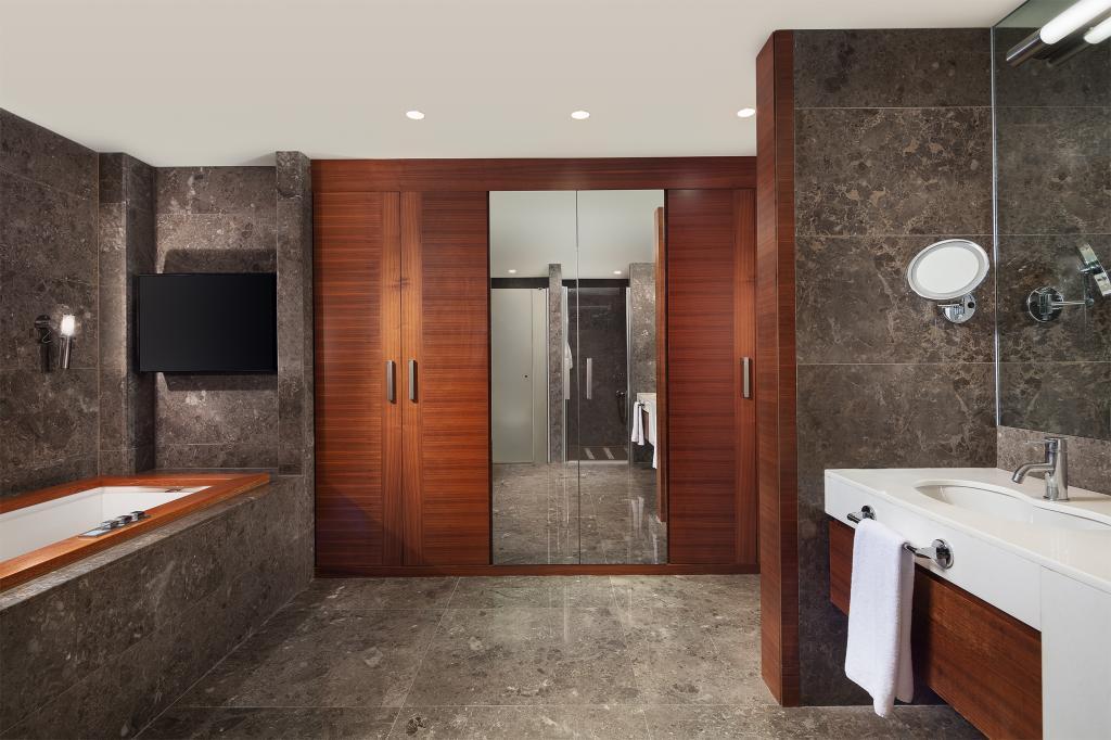 Sheraton Istanbul Atakoy Hotel — 6