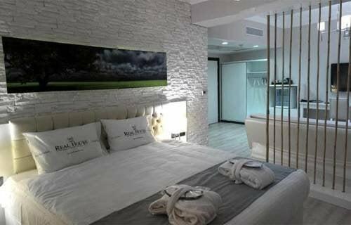 Real House Hotel — 2