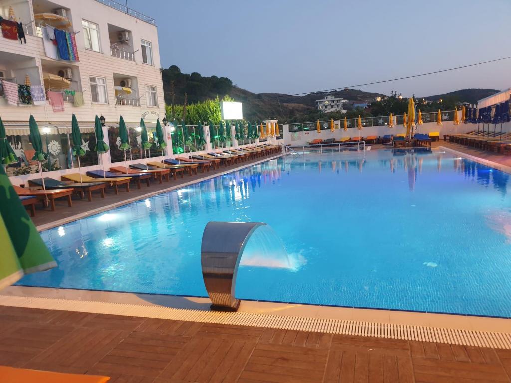 Aydın Motel — 8
