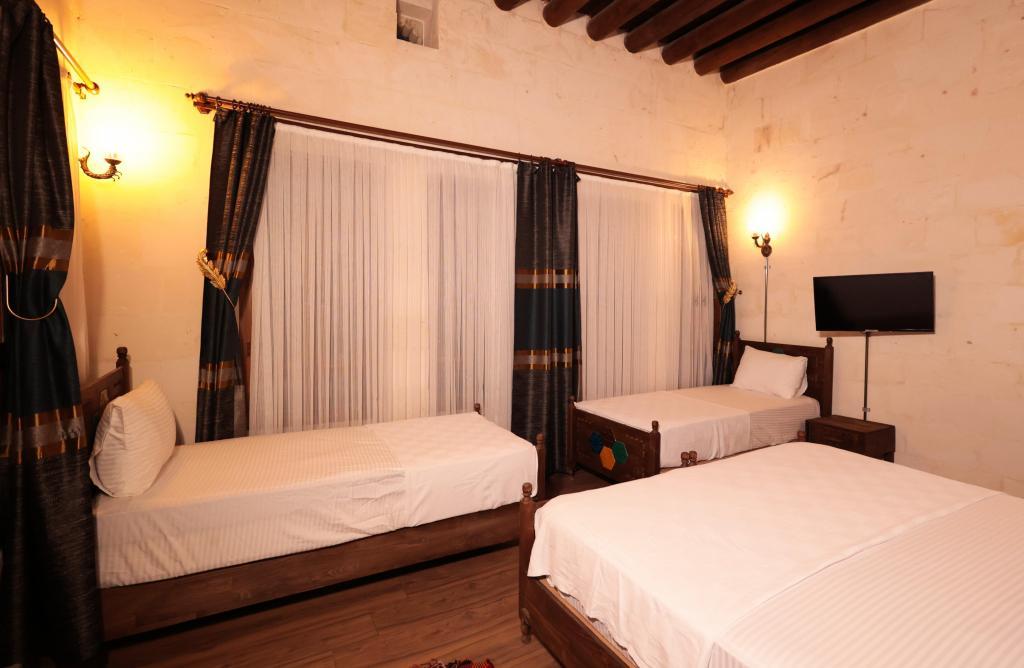 Abgar Otel — 4