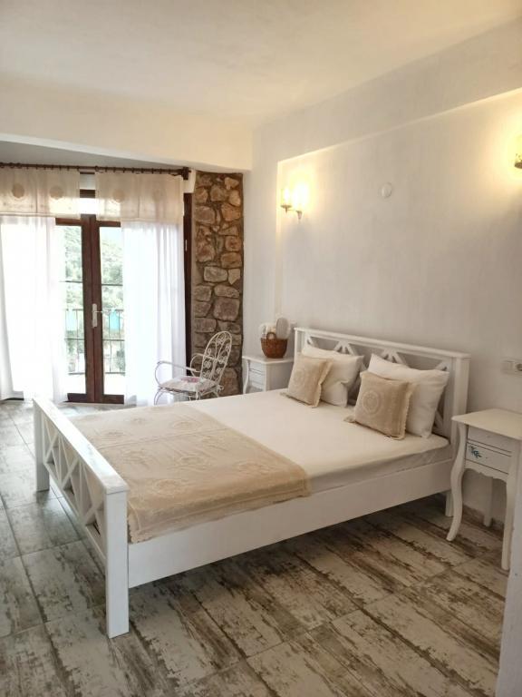 Aheste Taş Otel — 8