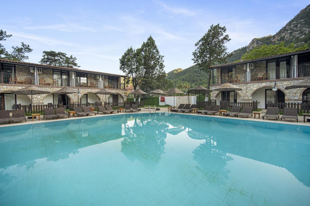 Alados Otel — 3