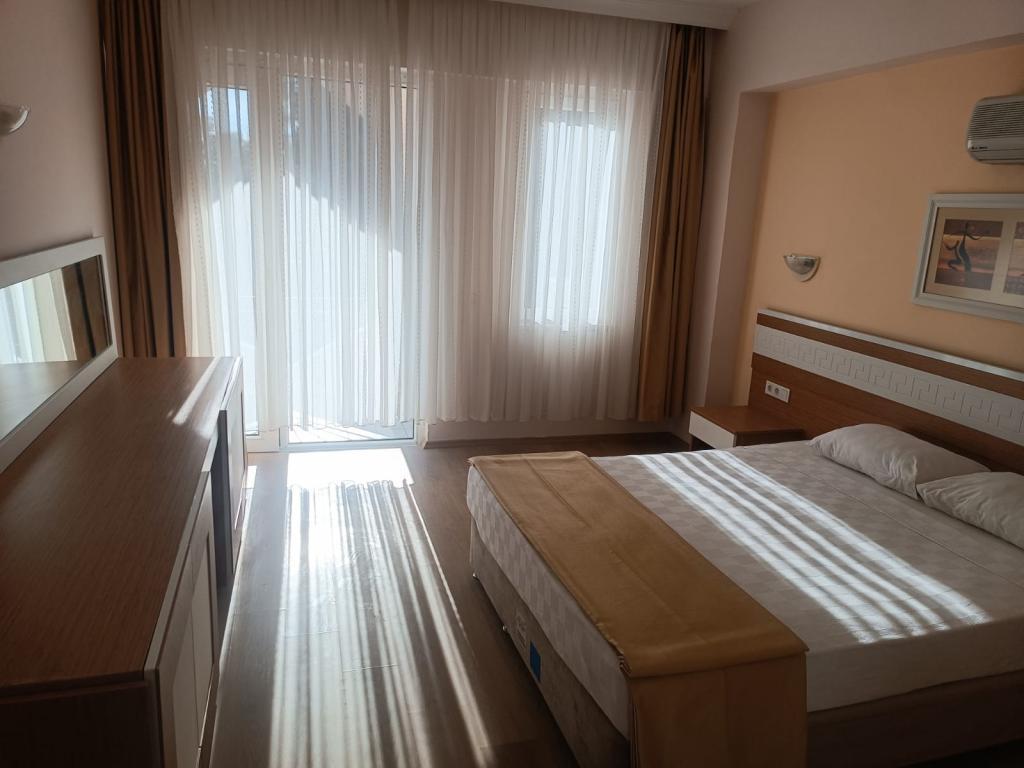 Alexius Beach Hotel — 3