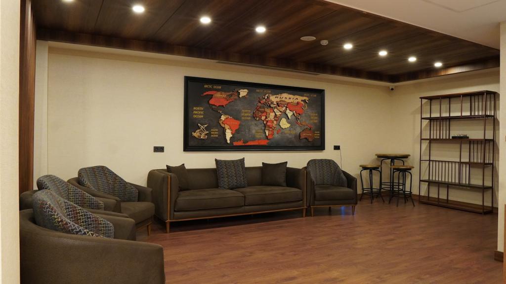 Amber Palace Hotel — 8