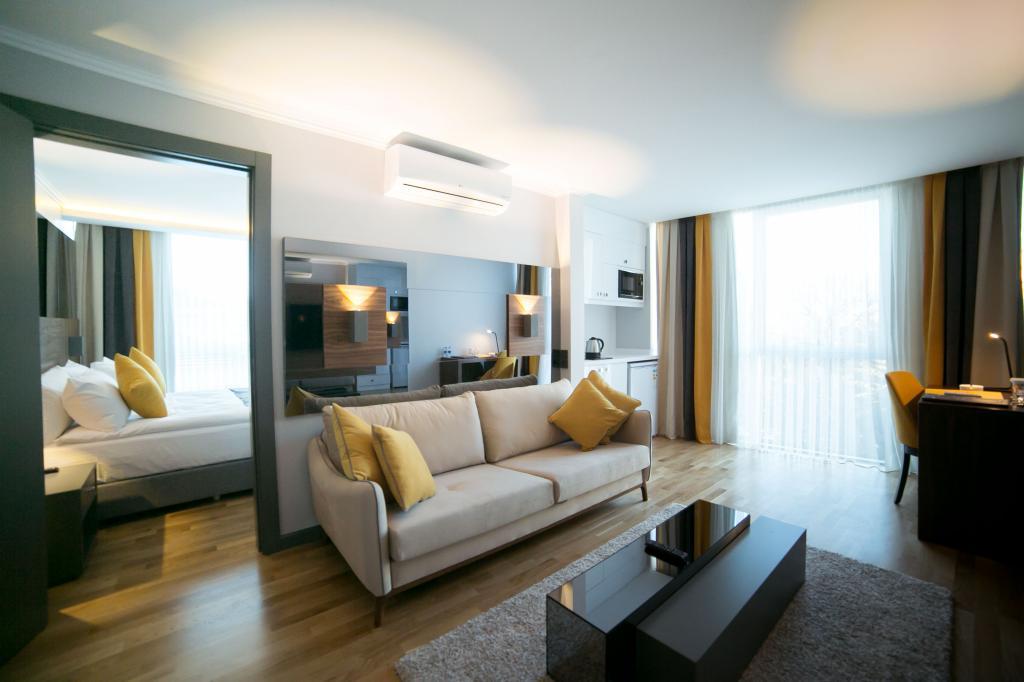 Anka City Suit Flat — 7
