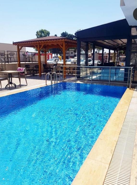 Antiocha Rezidans — 6