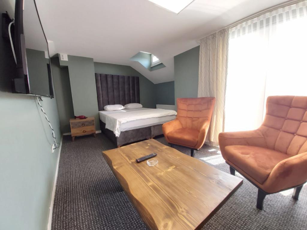 Arena Suite Hotel — 4
