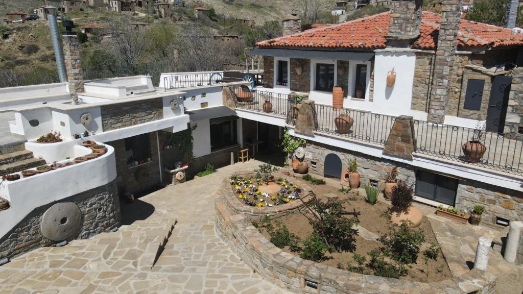 Areto Konak Otel (+15 ) — 4
