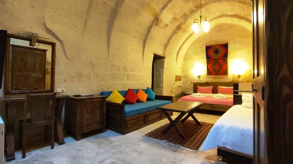 Armesos Cave Hotel — 2