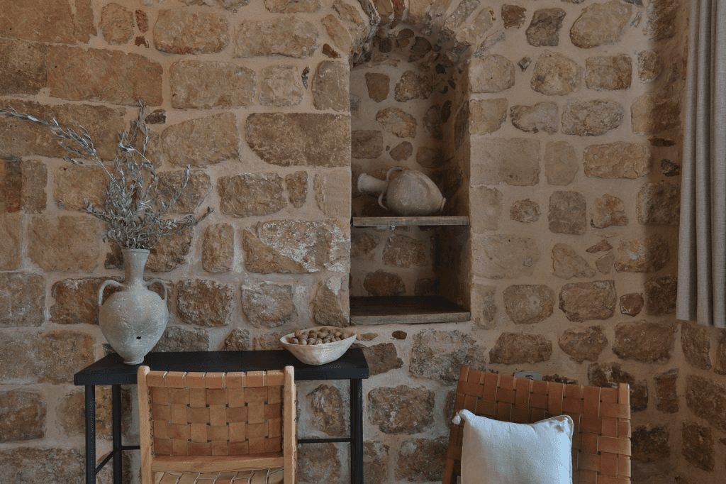 Arura Mardin — 4
