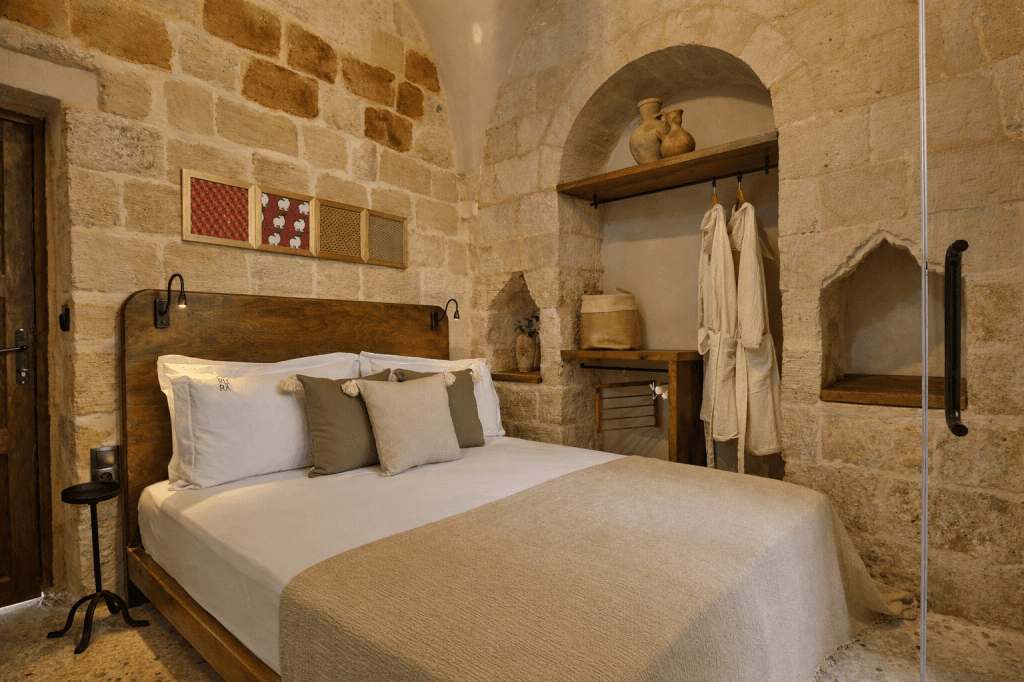 Arura Mardin — 10