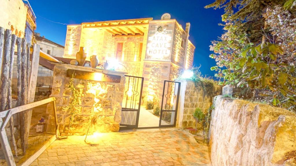 Atax Cave House — 8