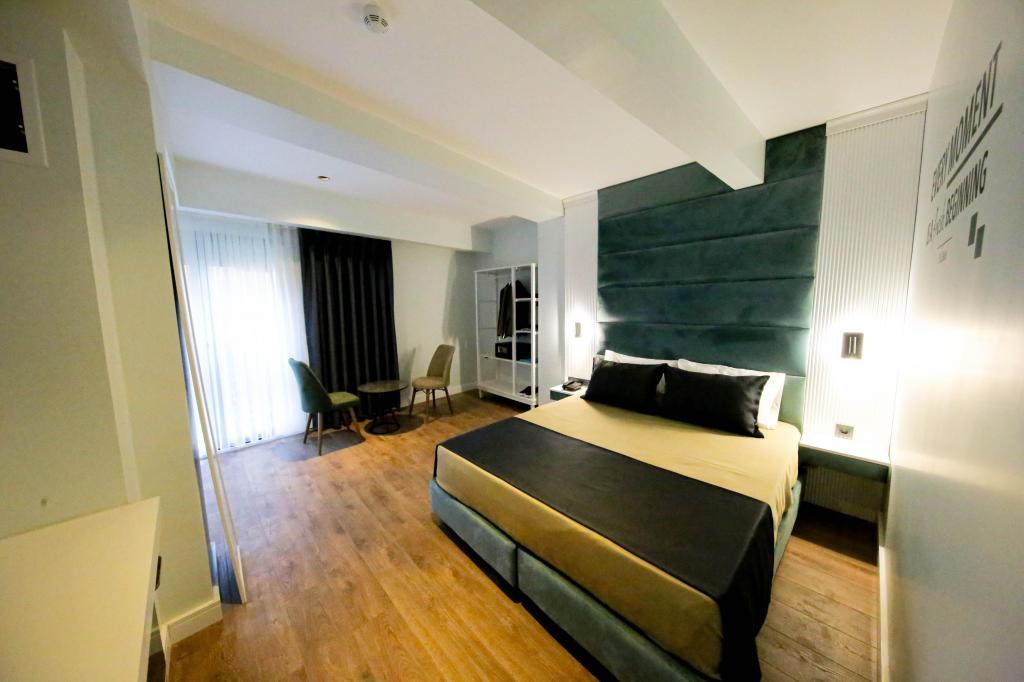 Axu Airport Hotel — 3
