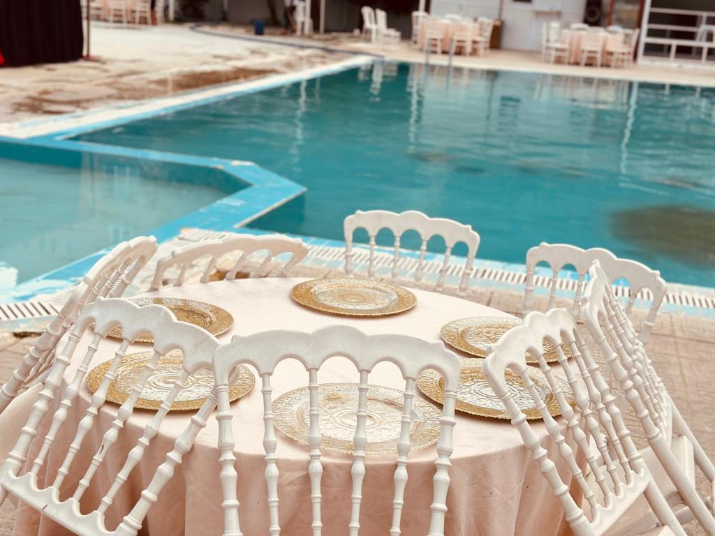 Azra Family Hotel — 3