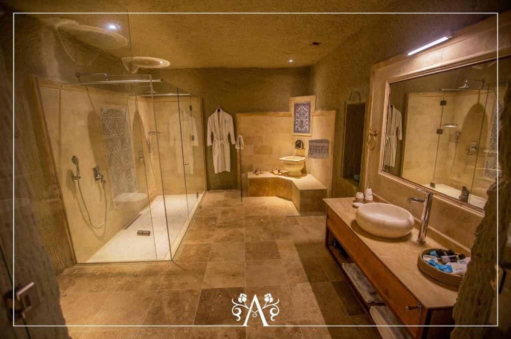 Azure Cave Suites — 3
