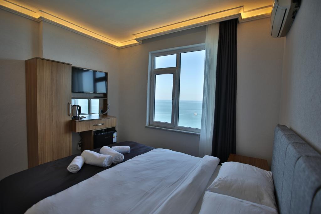 Black Pearly Hotel — 9