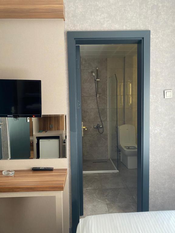 Bloom Hotel — 9