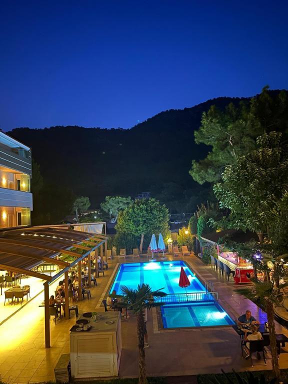 Buhana Hotel — 3