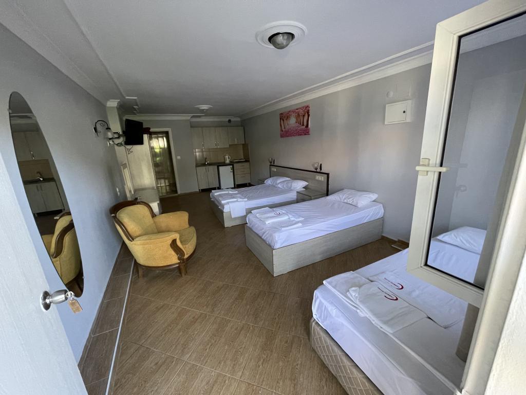 Carmina Hotel — 2