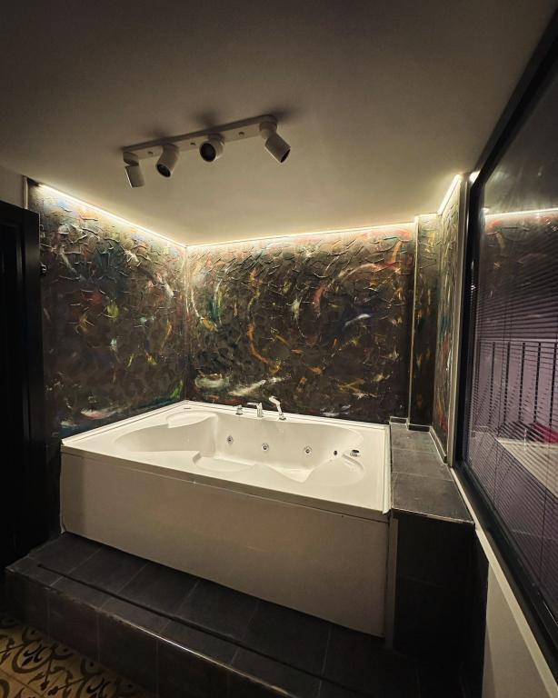 Casa Rosso Hotel — 1