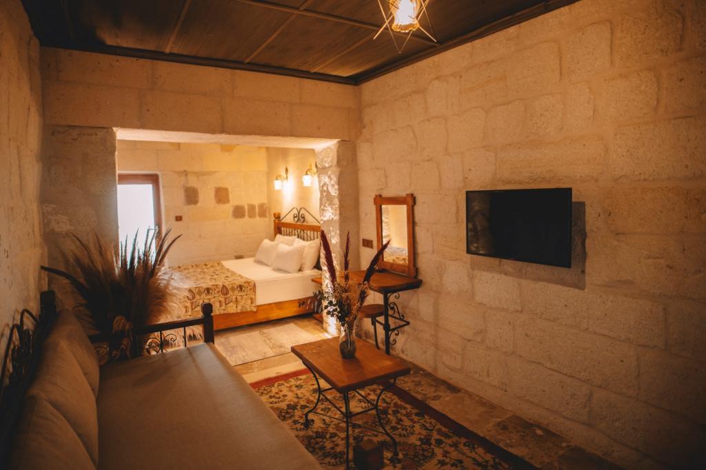 Çavuşin Cave House — 2