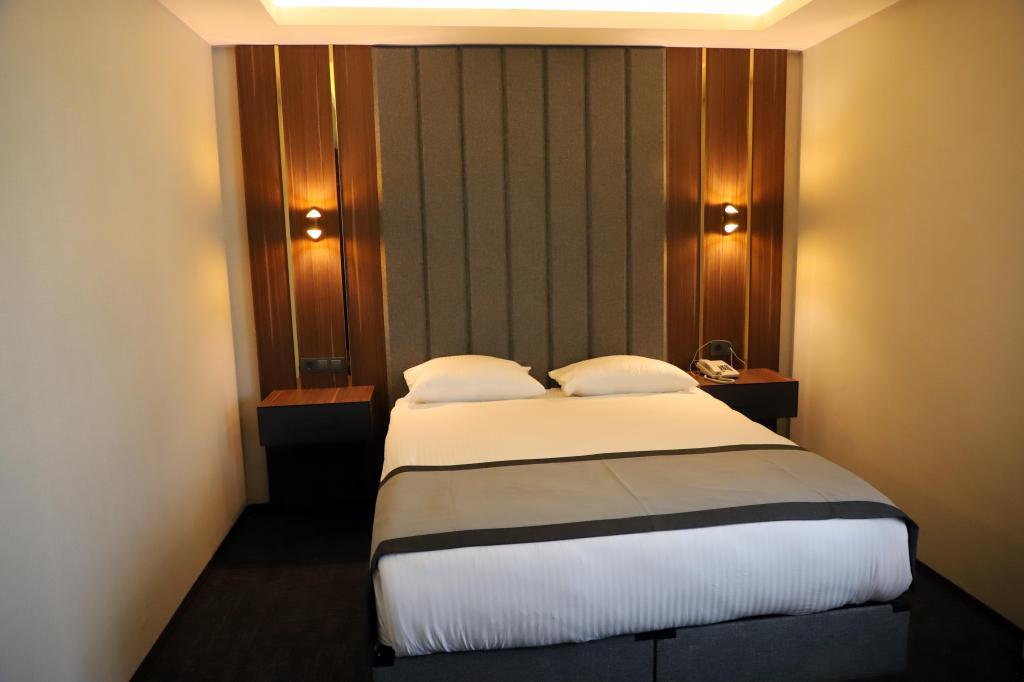 Cenas Otel — 7
