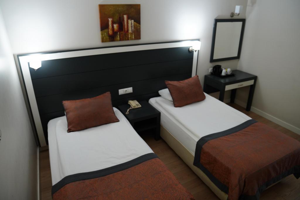 Dafne Hotel — 9