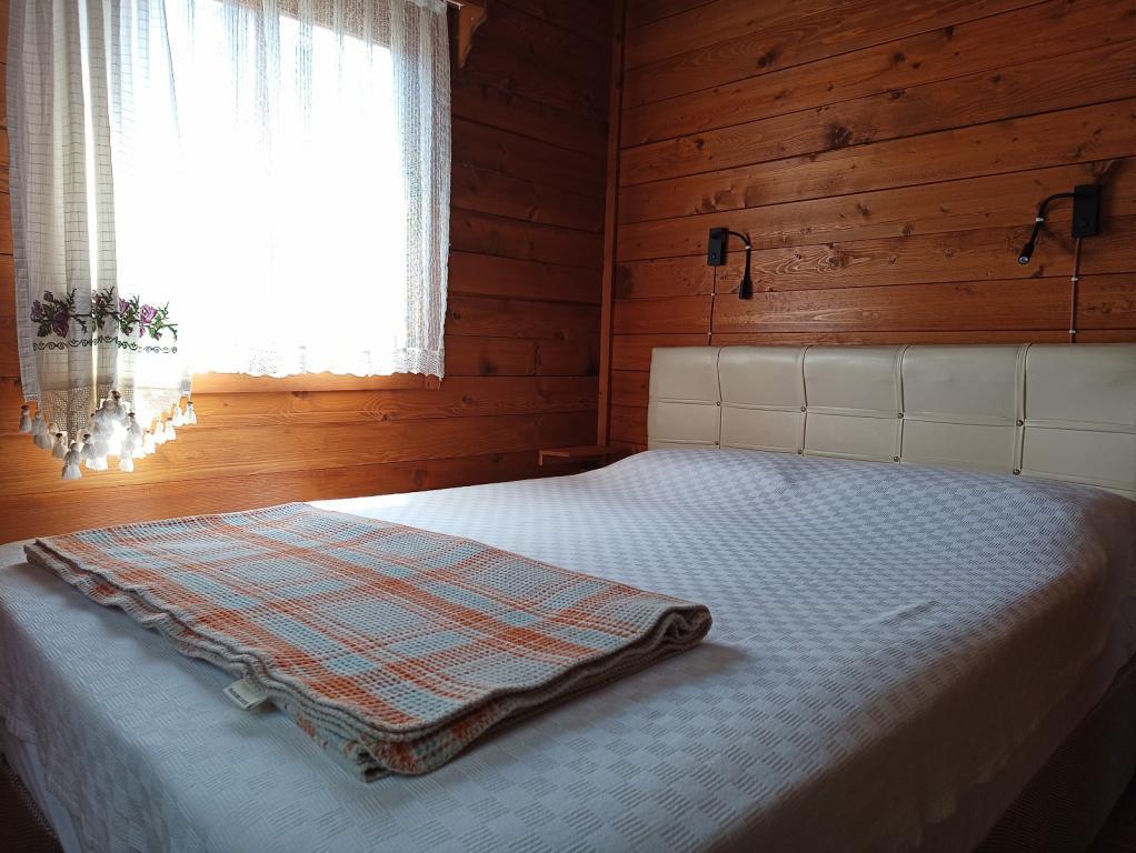 Defne Wood Home — 7