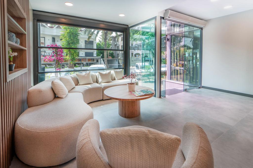 Deniz Hotel — 2