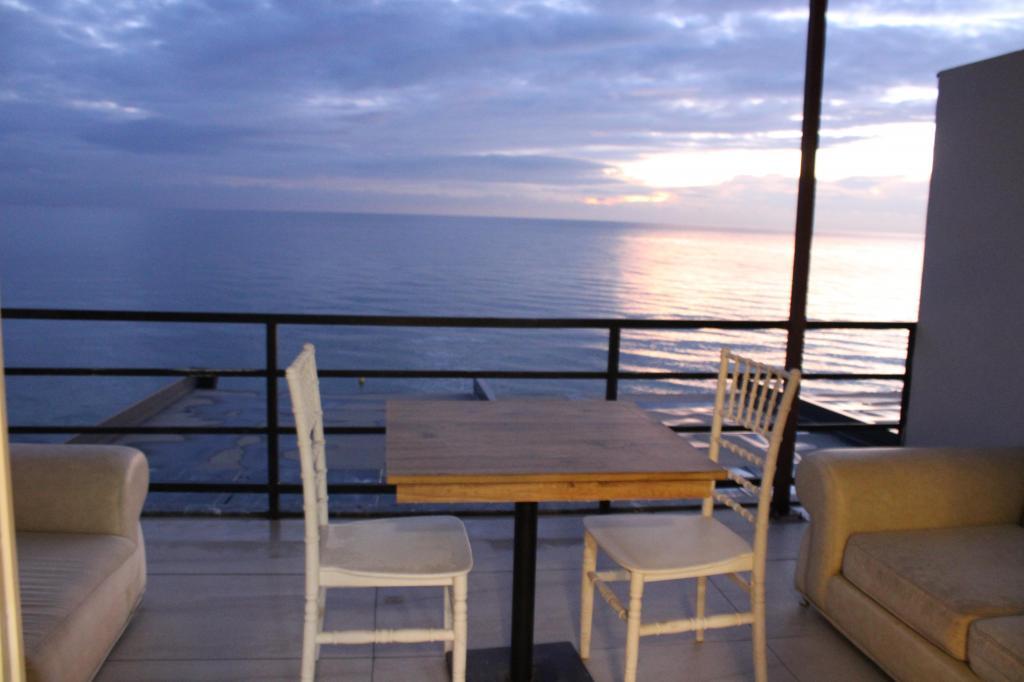 Deniz Otel — 6