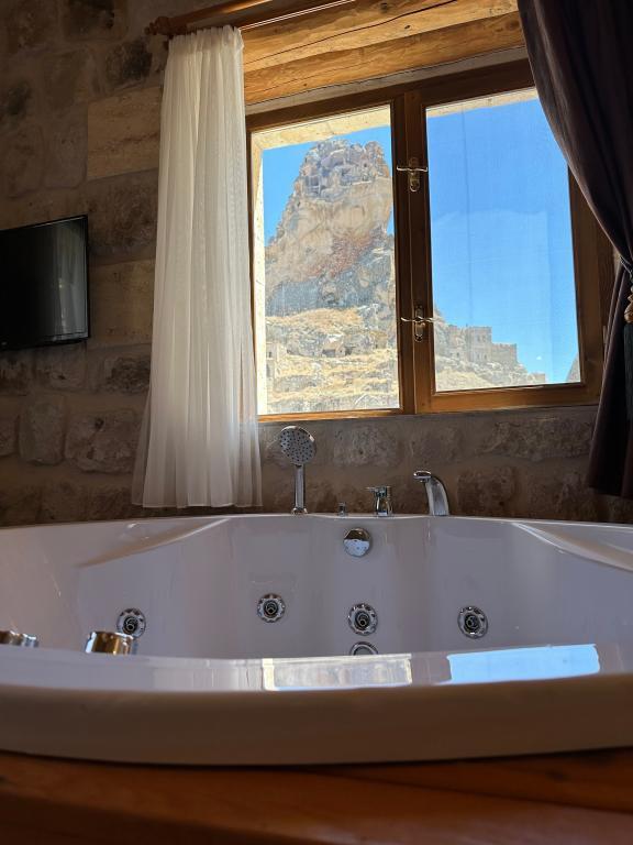 Doctor's Cave Cappadocia — 4