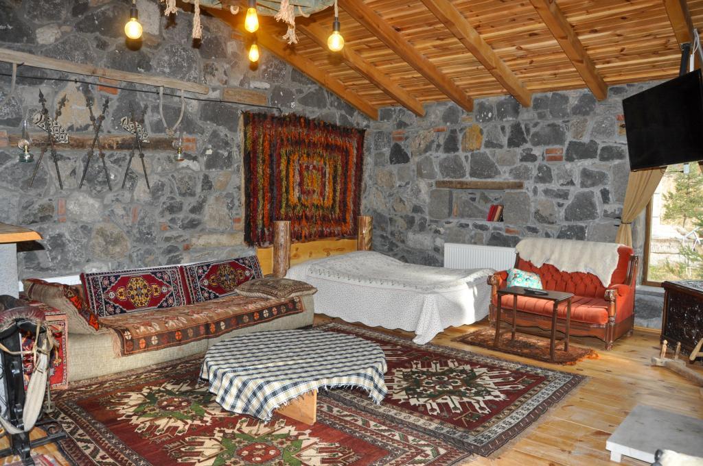 Doğunun Taşevleri — 6